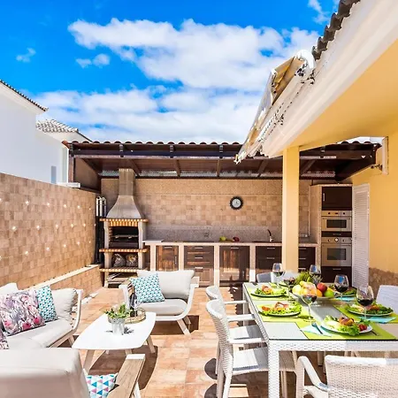 Vila Beautiful Anna With Heated Pool *