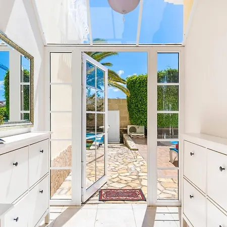 Vila Beautiful Anna With Heated Pool *